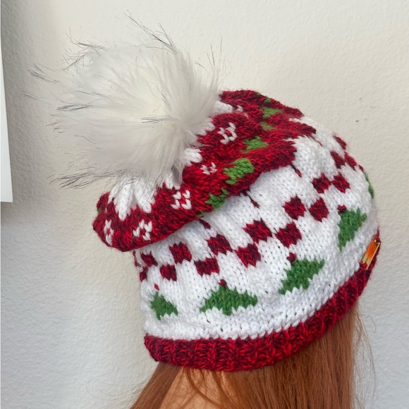 Hand Knits 2 Love Beanie Slouch Festive Designer Hearts Trees Faux Fur Pom Pom - Picture 8 of 9